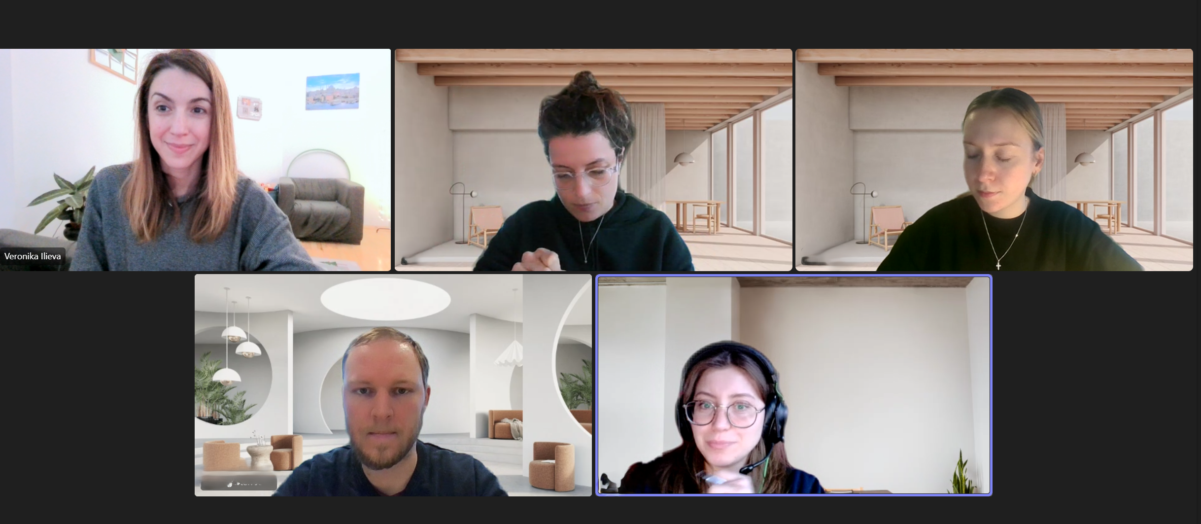 Individual vs Group Online Bulgarian Lessons: What Works Best?