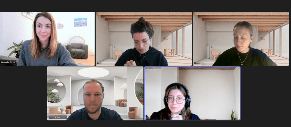 Bulgarian teacher and 4 learners in a group lesson online